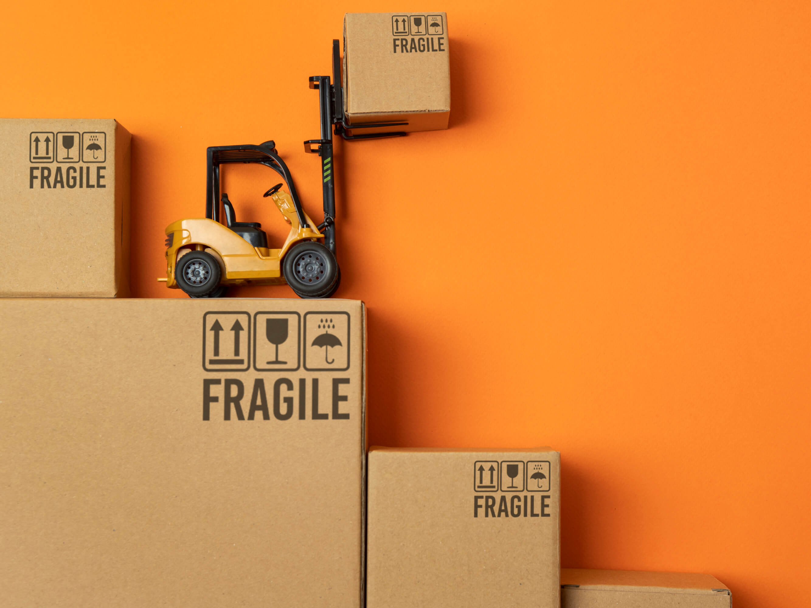 Надежный оператор логистических услуг: как распознать?